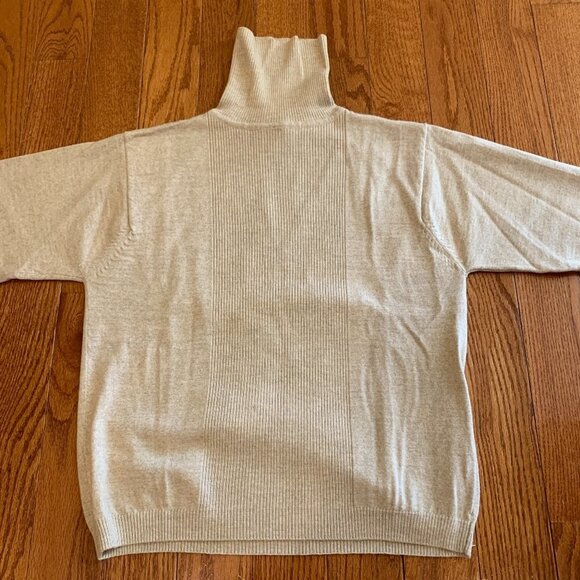Pendleton 100% Merino Wool Cream Turtleneck Sweater Size Medium - Picture 2 of 15